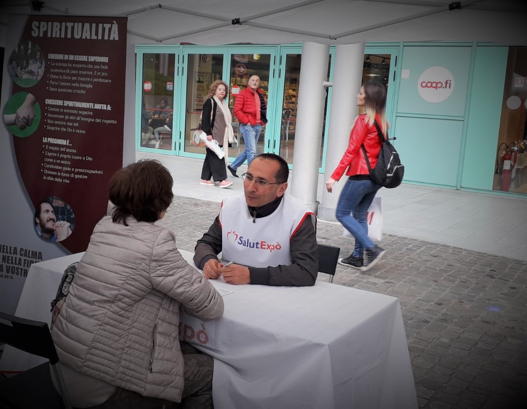 Kit volontari Fondazione 2022 - Fondazione Vita e Salute